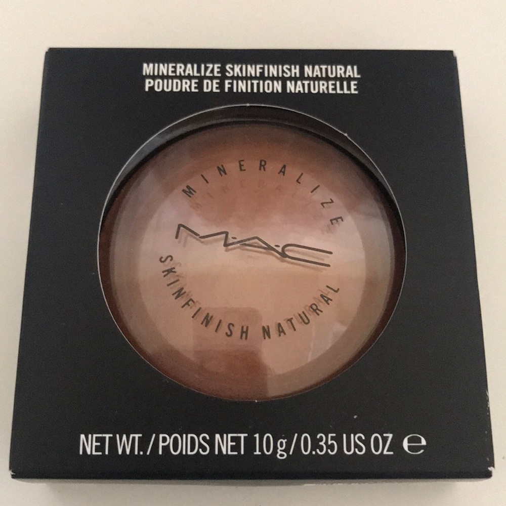 MAC Sun Power Mineralize Skinfinish Natural BNIB